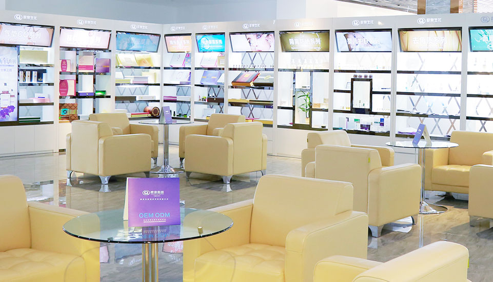 天金岡-10人自主研發團隊