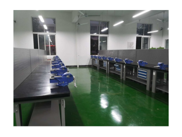 臺虎鉗工作桌的互聯網直賣模式，優勢到底在哪里？【天金岡】