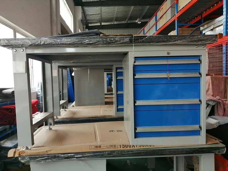 精益生產(chǎn)工作臺(tái)