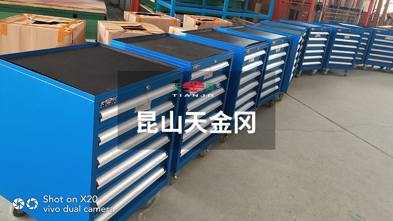 不管30還是40度，只要你需要，工具柜廠家天金岡馬上就出現