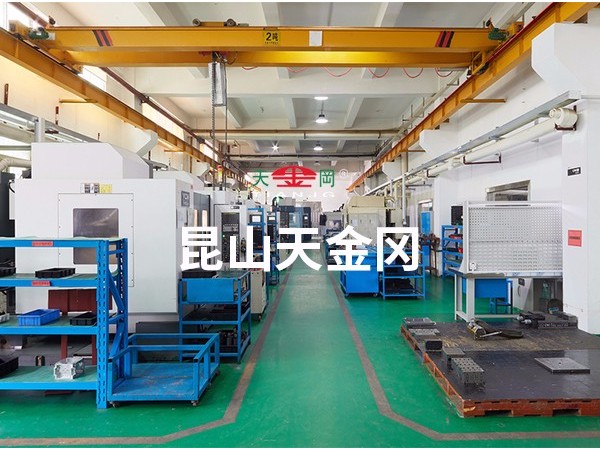 當(dāng)車間工具柜遇到模具廠，會(huì)擦出怎樣的火花？