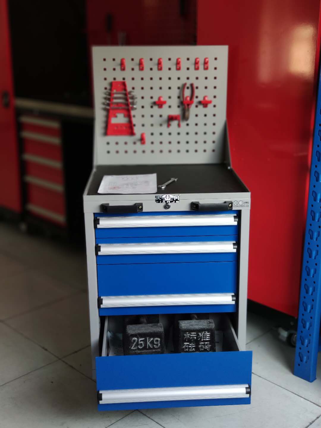 江蘇定制工具柜廠家【天金岡】