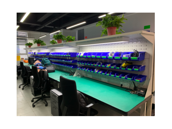 鉗工桌貨物操作臺哪家好，品牌廠家，品質保證【天金岡】