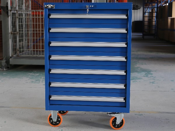 天金岡移動(dòng)工具車(chē)的特點(diǎn)有哪些？