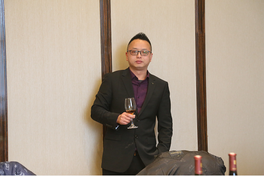 工具柜廠家天金岡總經(jīng)理常金標(biāo)先生當(dāng)選牛商匯昆山分會(huì)副會(huì)長